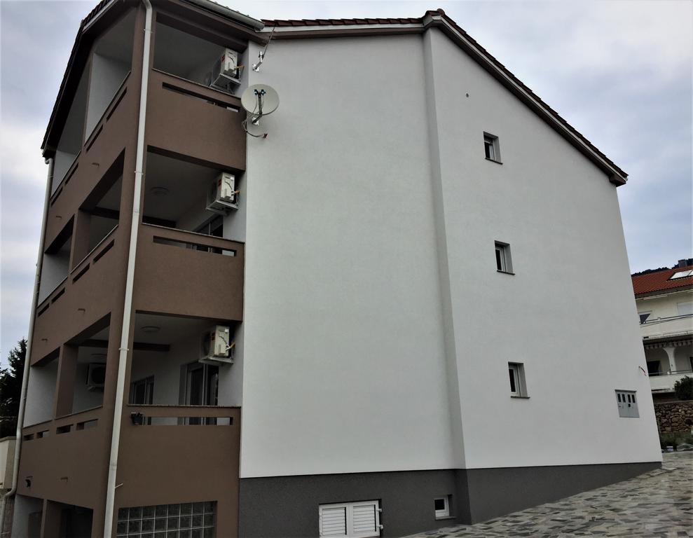 Apartmani Orhideja Rab Town Eksteriør bilde