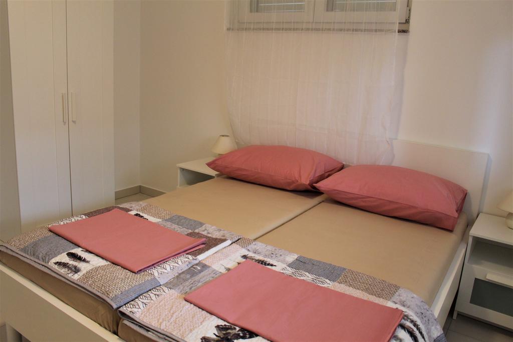 Apartmani Orhideja Rab Town Eksteriør bilde